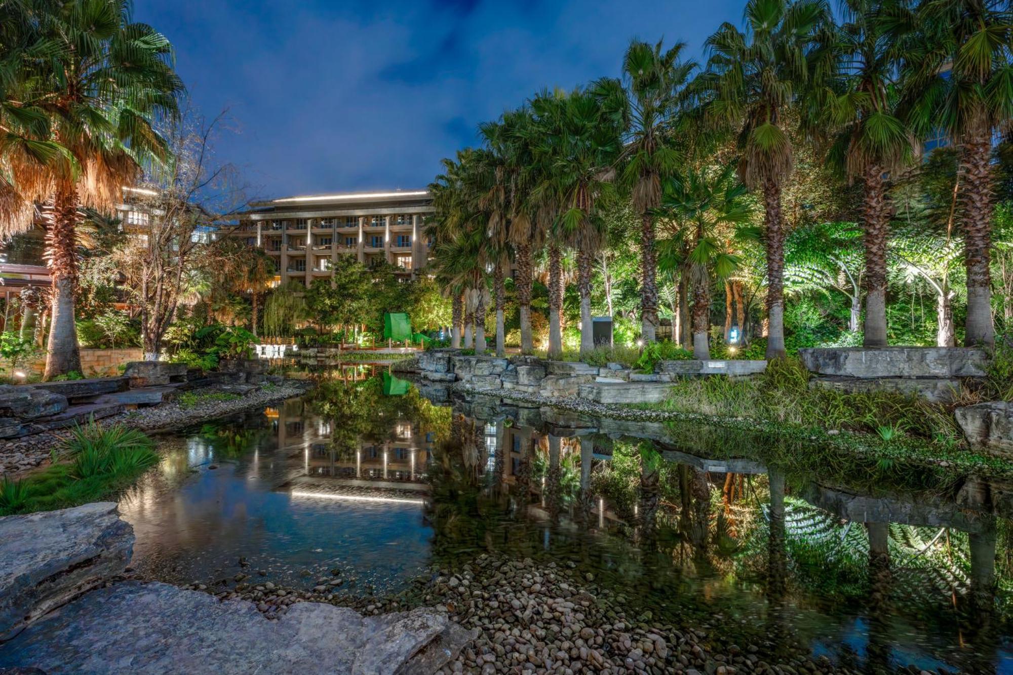 Intercontinental Kunming By Ihg Hotel Exterior photo