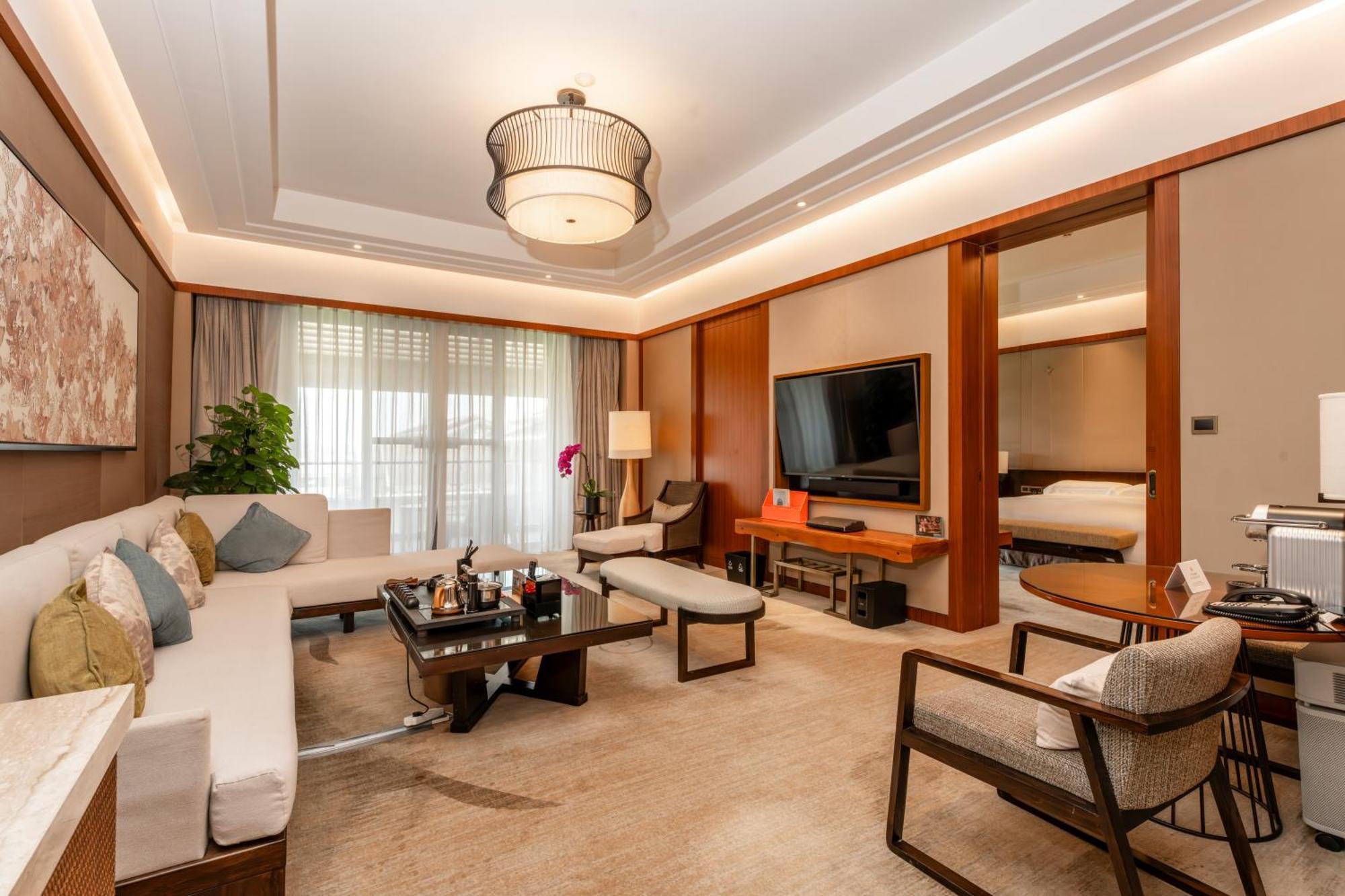 Intercontinental Kunming By Ihg Hotel Exterior photo