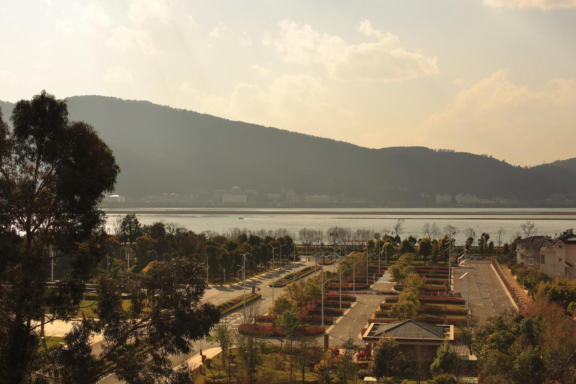 Intercontinental Kunming By Ihg Hotel Exterior photo